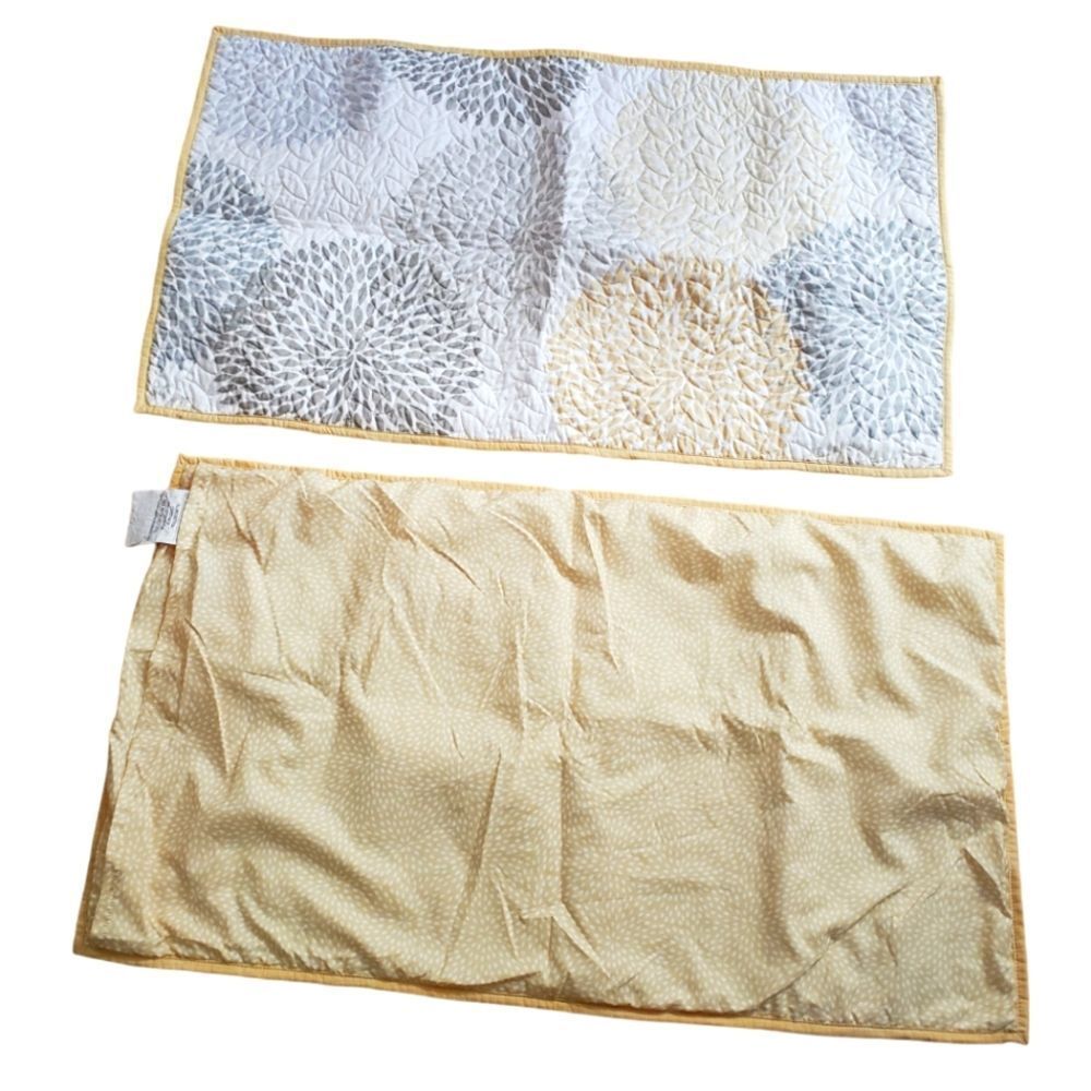 🛍️SET OF TWO LARGE SPRING COLORED PILLOW CASES